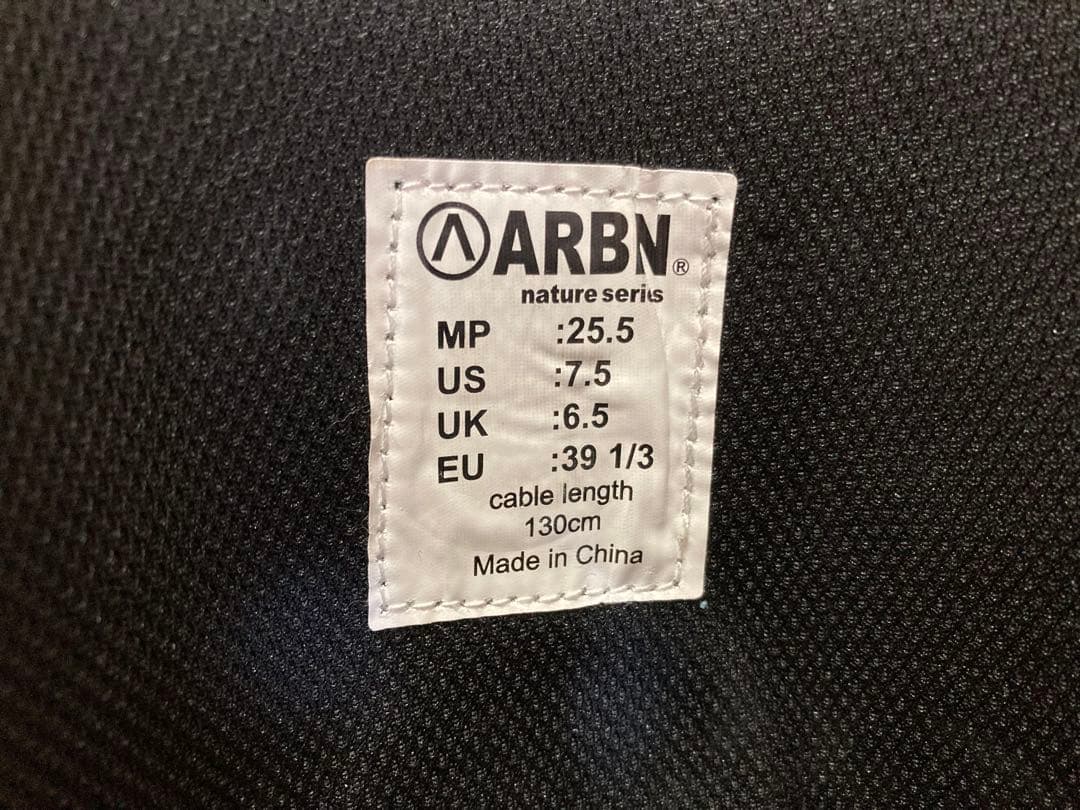 エアボーン（ARBN）スノーボードブーツ ダイヤル式 BOA 25.5センチ