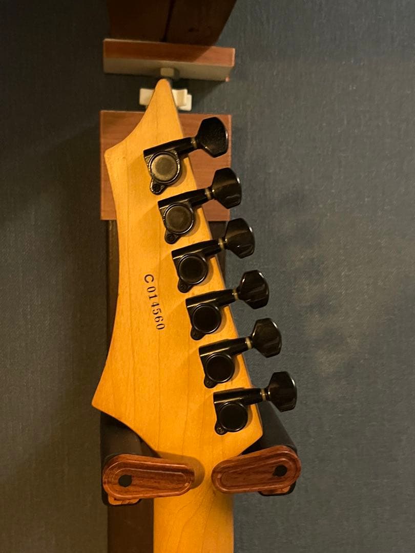 CHRAVEL フロイドローズ　エレキギター