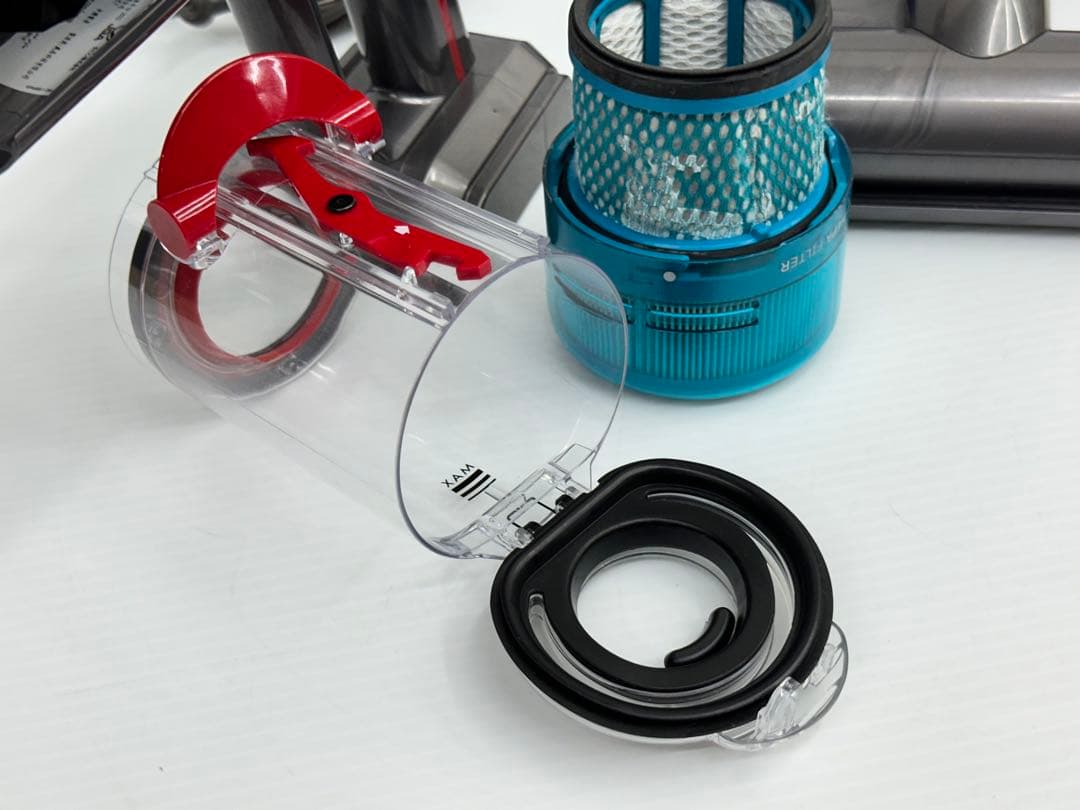 美品　2022年製　ダイソン　掃除機　SV21 本体　ミニヘッド　充電器　セット