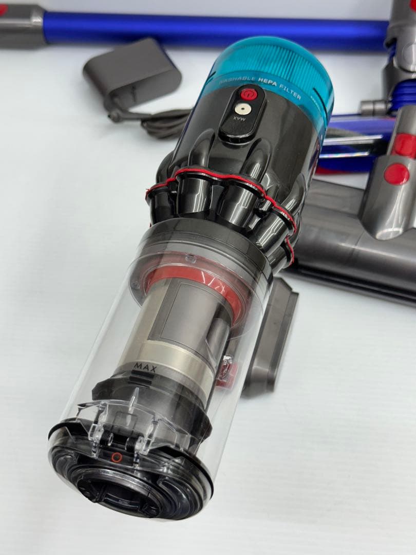 美品　2022年製　ダイソン　掃除機　SV21 本体　ミニヘッド　充電器　セット