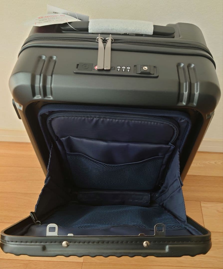 未使用 BERMAS キャリーケース No.60566 キャスターアップグレード