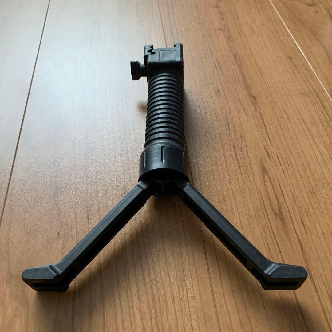 G.P.S. Grip Pod Systems バイポッドグリップ