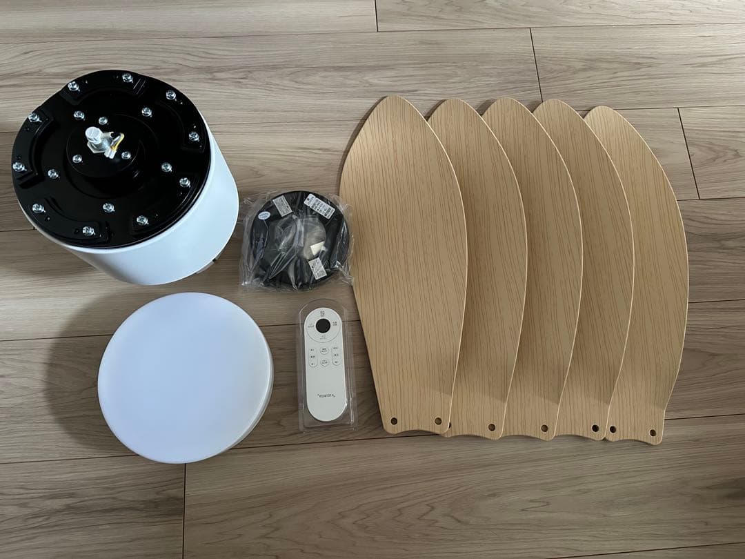 【値下げ相談可】VENTOTAシーリングファンライト リモコン付 DCモーター