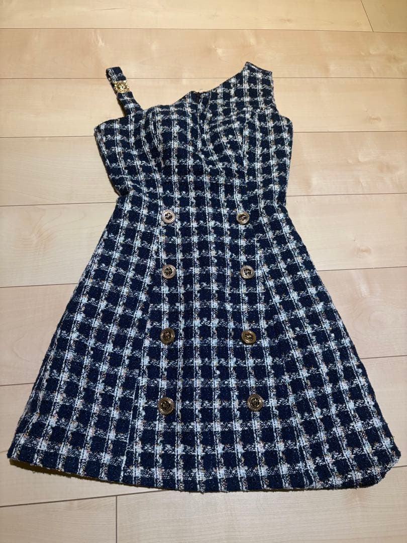 an キャバドレス　チェック　ツイード　ボタンデザイン