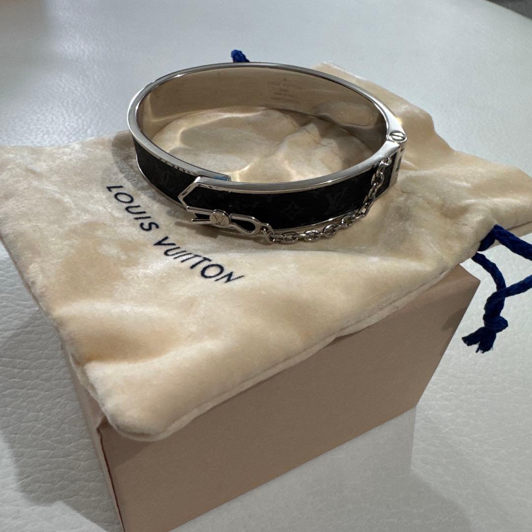 新品未使用ルイヴィトン　モノグラムバングル