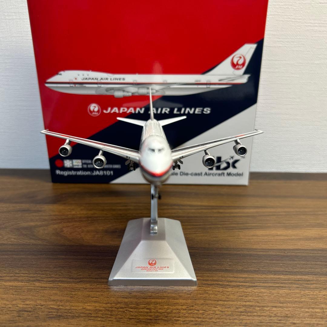 【超精密】B747 -100 JA8101 JAL 日本航空1/400 台座付き