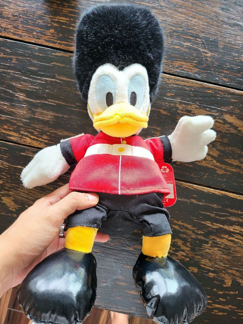 ロンドン限定 ドナルドダックぬいぐるみ ディズニー