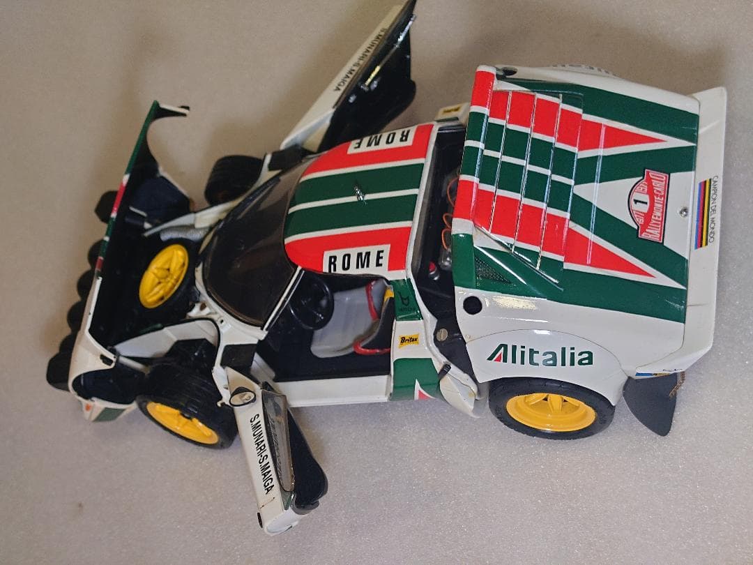 京商 1/18 ランチア・ストラトス HF Rally 開封品・箱無