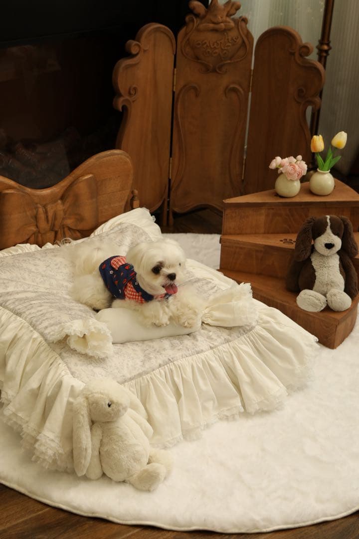 ペット用無垢材ベッド　海外ブランド品