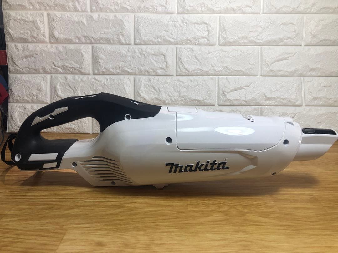 Makita マキタ 充電式クリーナー CL282FD 18V