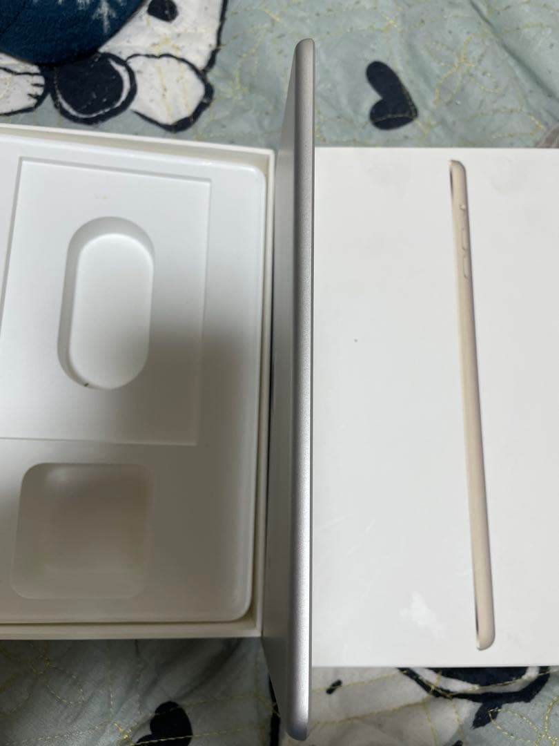 Apple iPad mini 5. 64GB シルバー