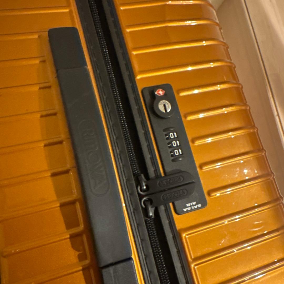美品！RIMOWAリモワ サルサエアー　キャリーバッグ 4輪 ポリカー