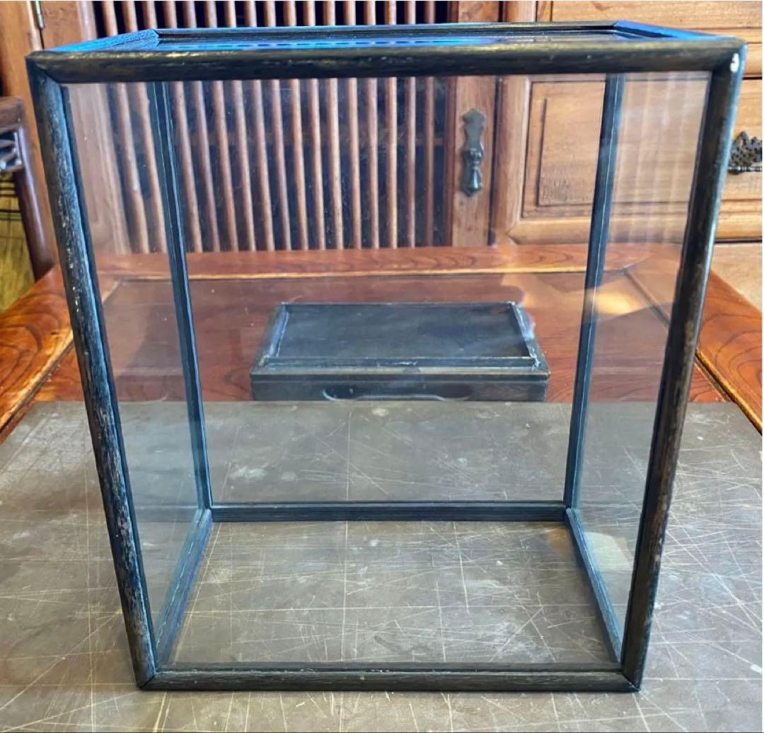 中国　青磁人物像ペア・鑑賞ケース付 ・ヴィンテージ　レア ・中国　台湾茶器