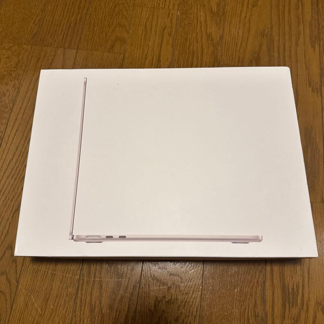 MacBookAir MLY13J/A M2 スターライト 放充電14回　美品