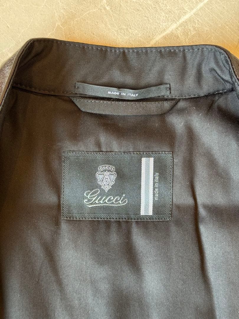 お値下げしました！グッチ レザーパッチ ジャケット ブラック 牛革 イタリア製