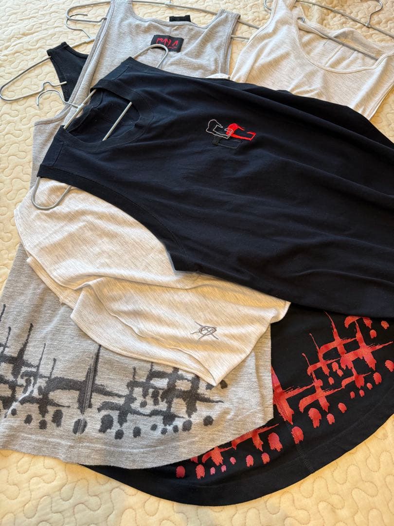 ま*ー様 激安　cvtvlist タンクトップ　4枚セット