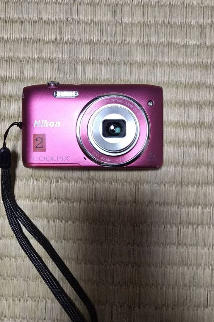 訳あり　Nikon COOLPIX ピンク デジタルカメラ