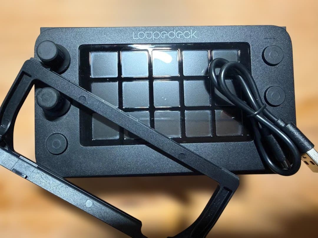 Loupedeck Live S ブラック