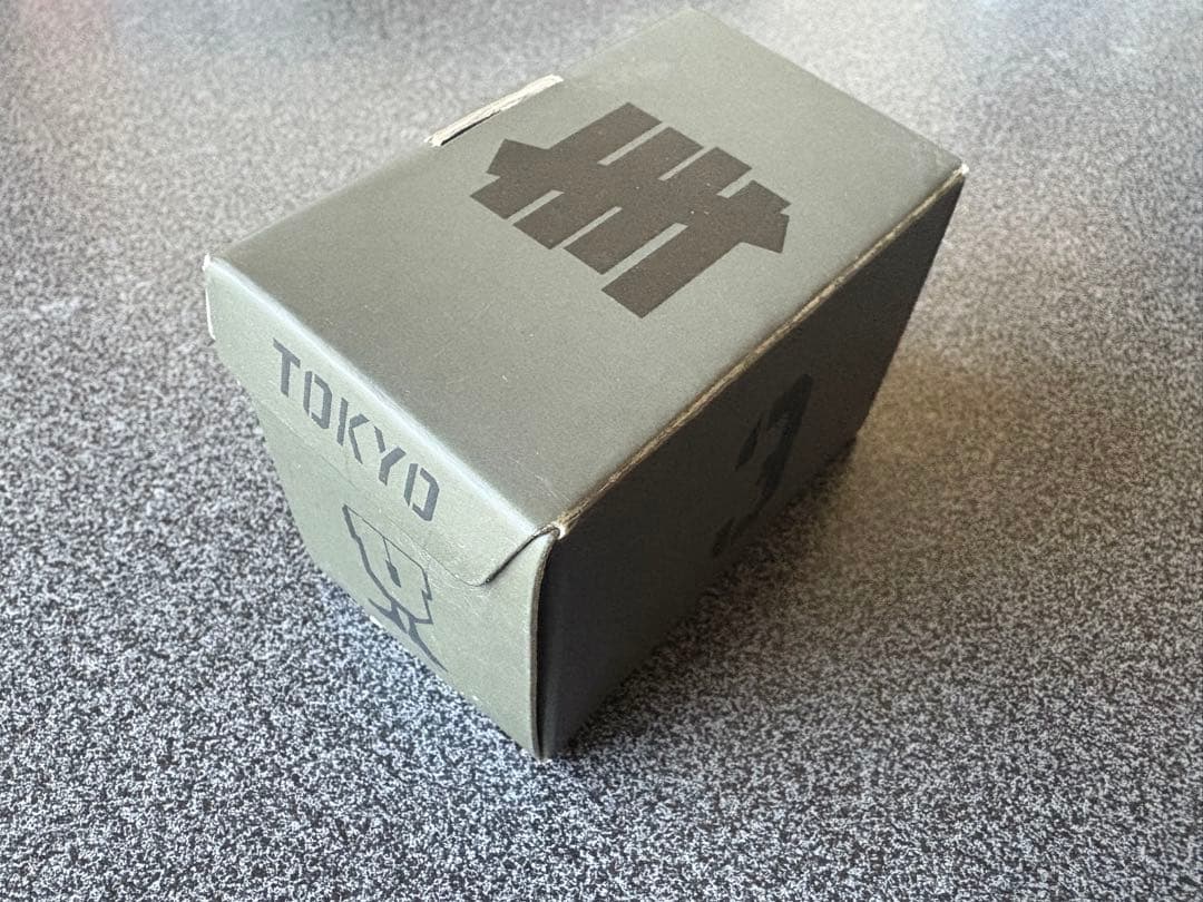 be@rbrick ベアブリック 100% UNDEFEATED TOKYO