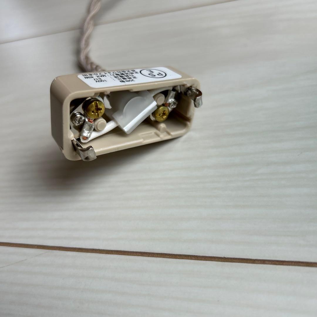 安土草多　青いガラス ペンダントライト　電球とコード付き