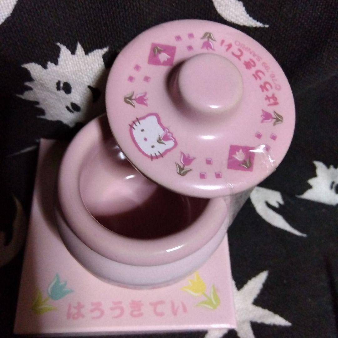 ハローキティ1999年バレンタインチョコレート空き容器セット