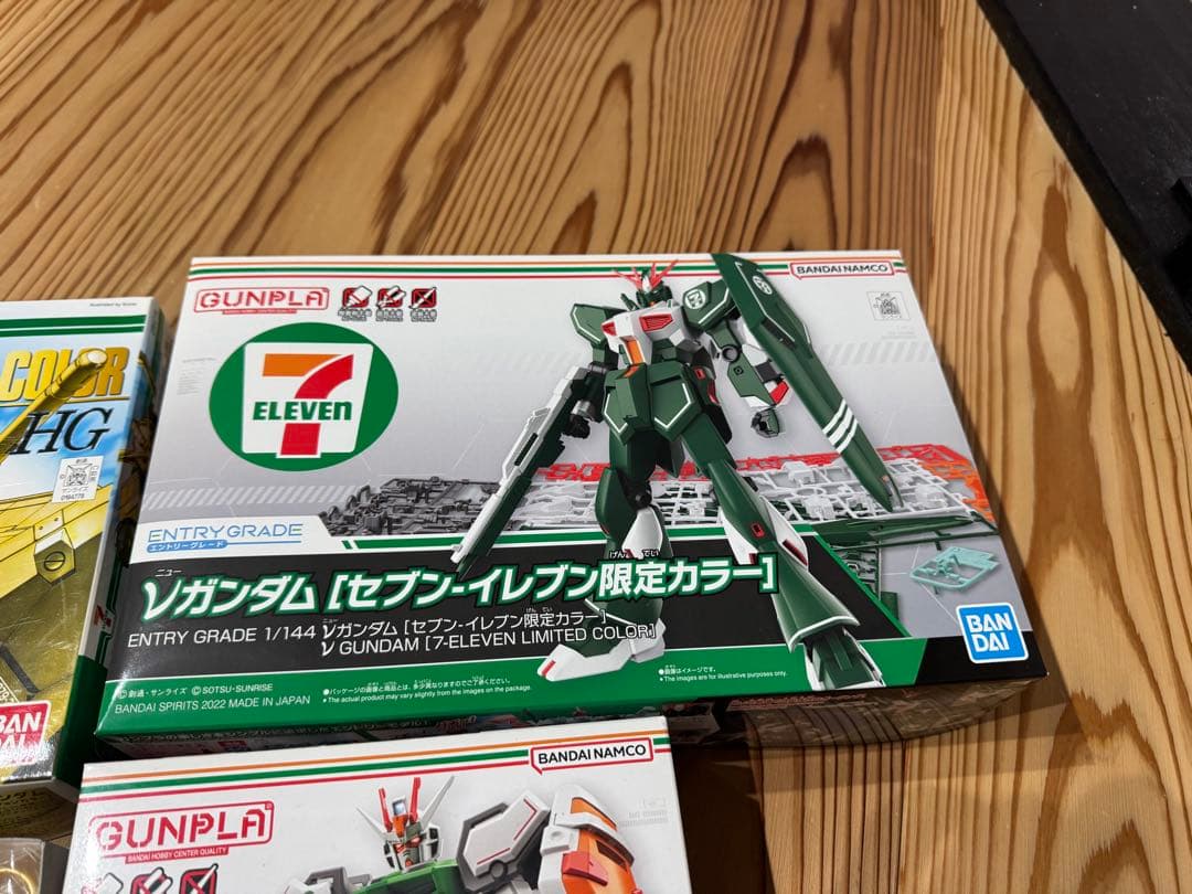 ガンダム セブンイレブン　限定　内袋未開封　3体セット
