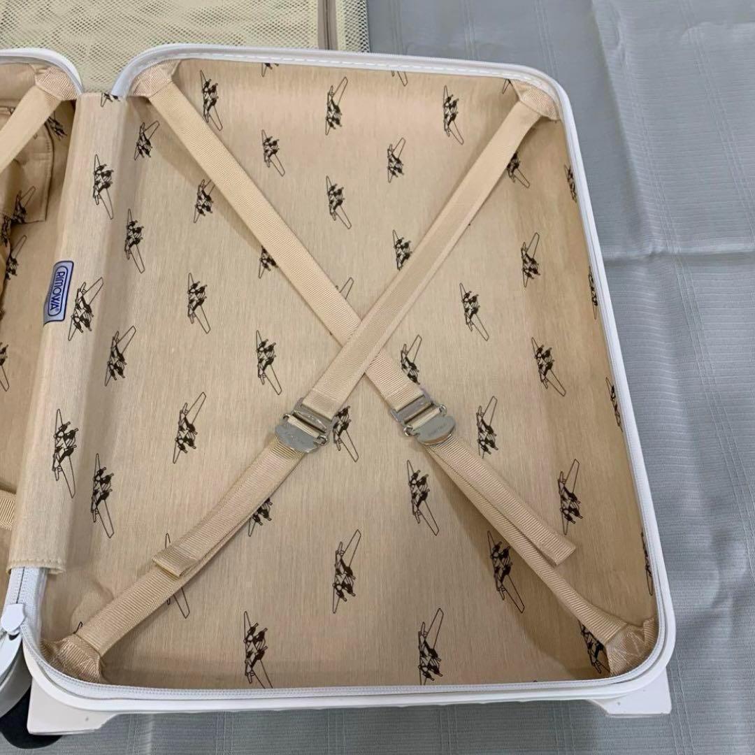 リモワ ECRU 35L 2輪