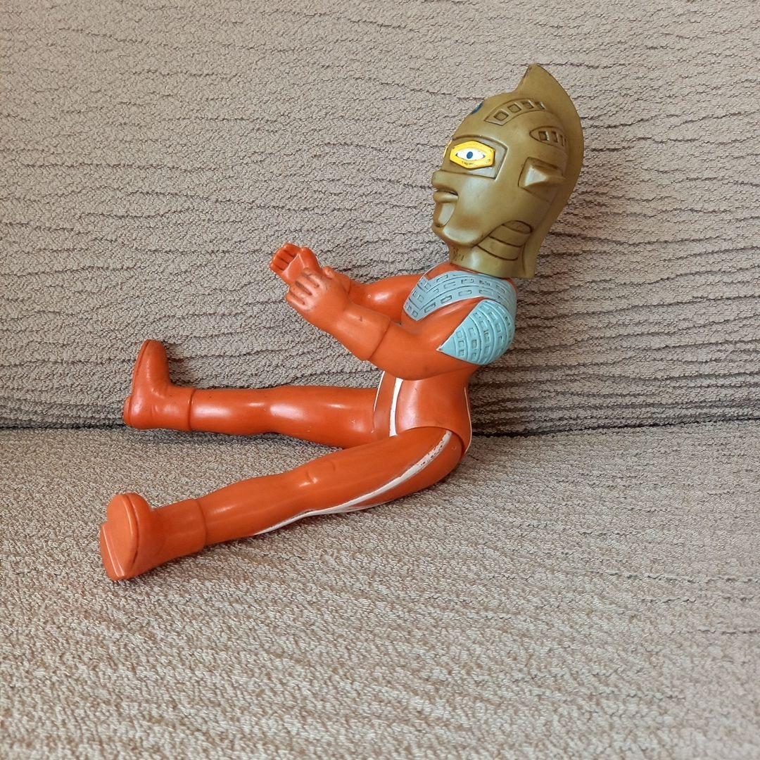 ウルトラセブンブルマアクソフビ