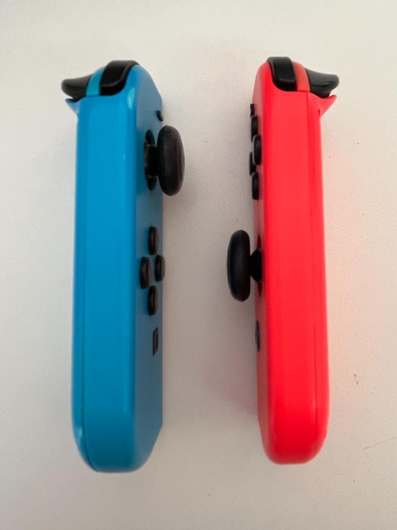 Nintendo Switch 青/赤