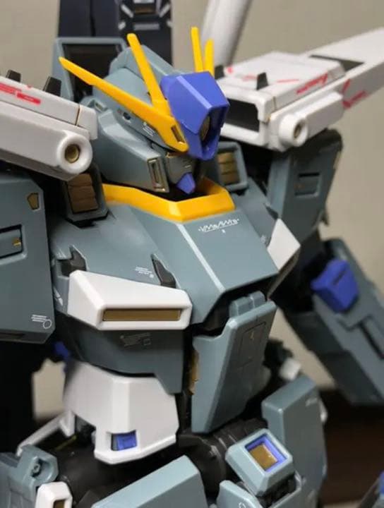 MG FAZZ 完成品　無塗装