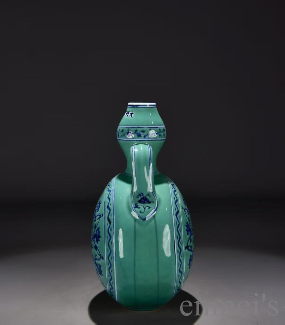 中国古美術・明宣徳・果皮緑地青花宝相紋・抱月瓶・青花磁・壺・花瓶・古陶磁・唐物