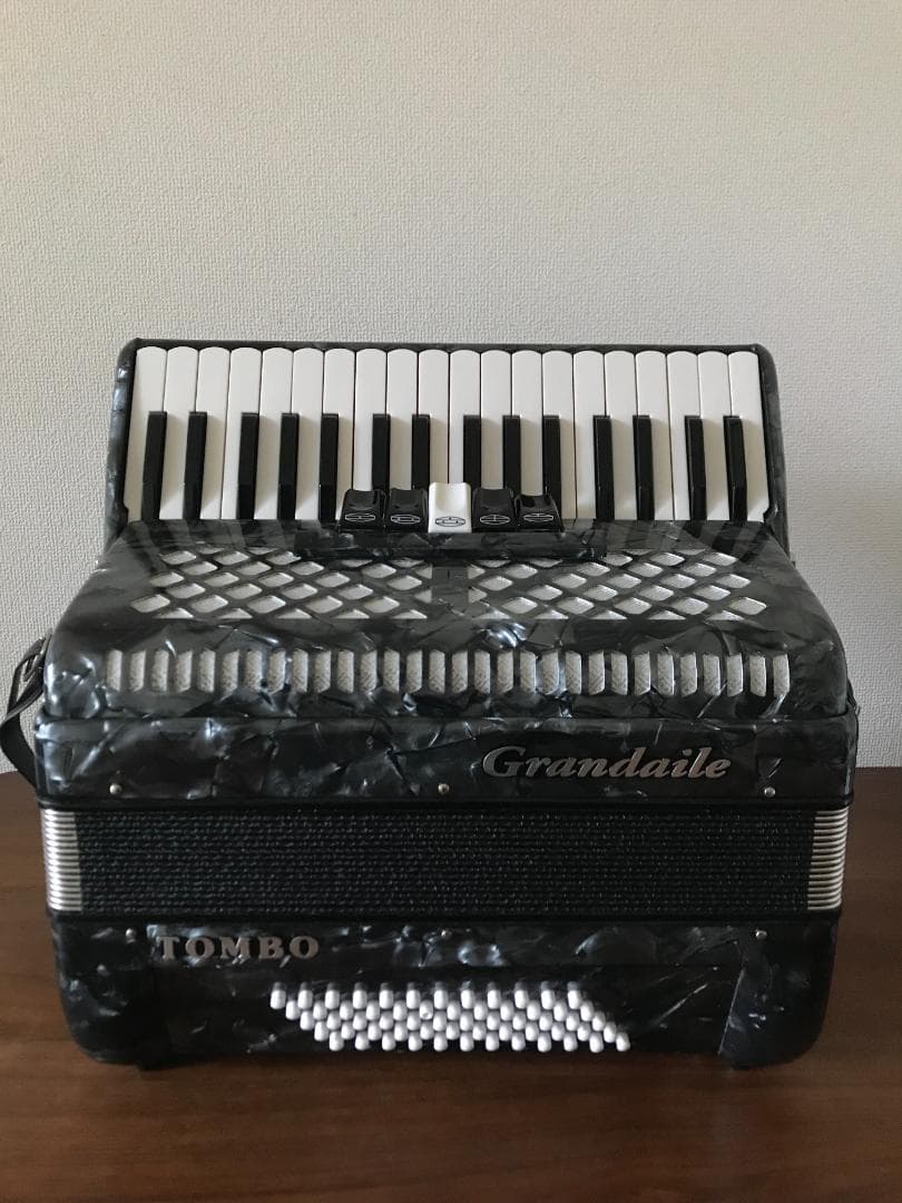 アコーディオン TOMBO グランデール GT-60