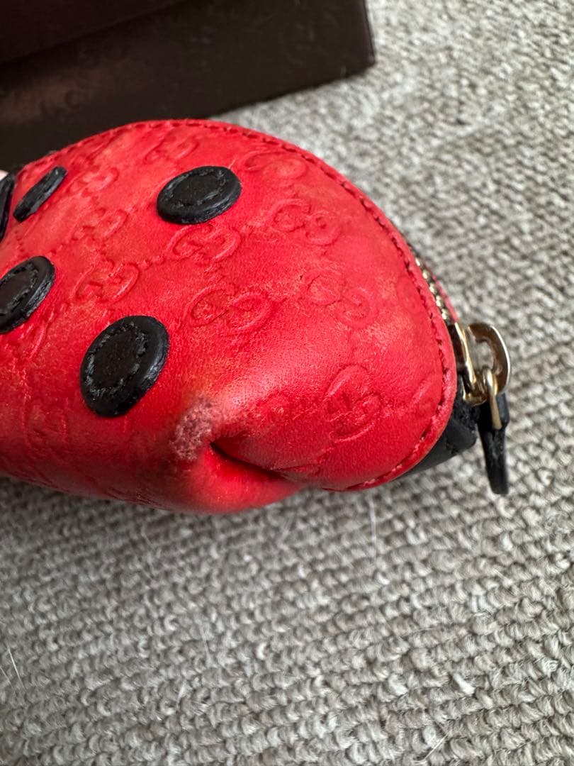 『希少』GUCCI ケース てんとう虫 入手困難
