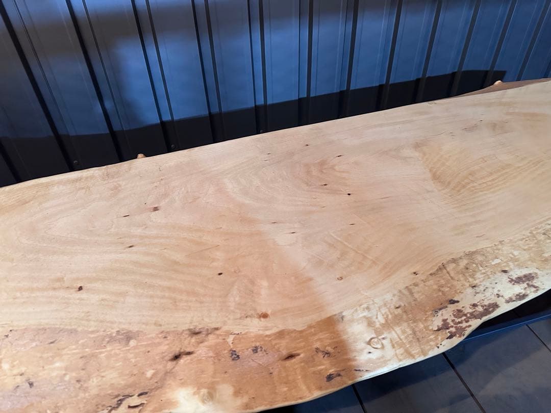 栃　トチ　一枚板テーブル　ローテーブル　ベンチディスプレイ　アイアン　民泊