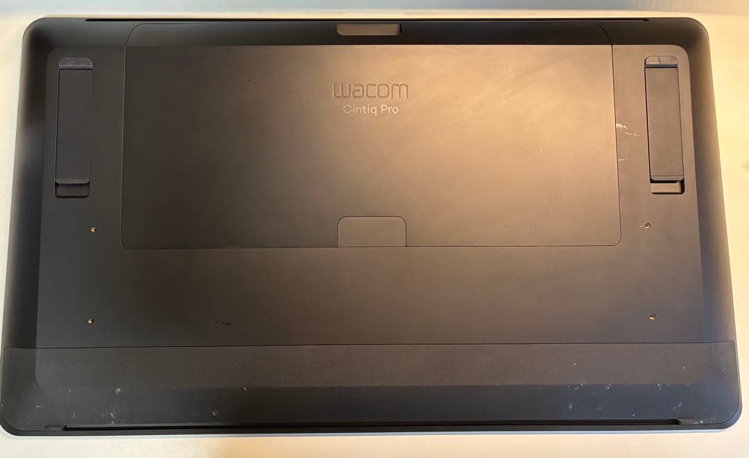 Wacom Cintiq Pro 24 タッチ機能なし