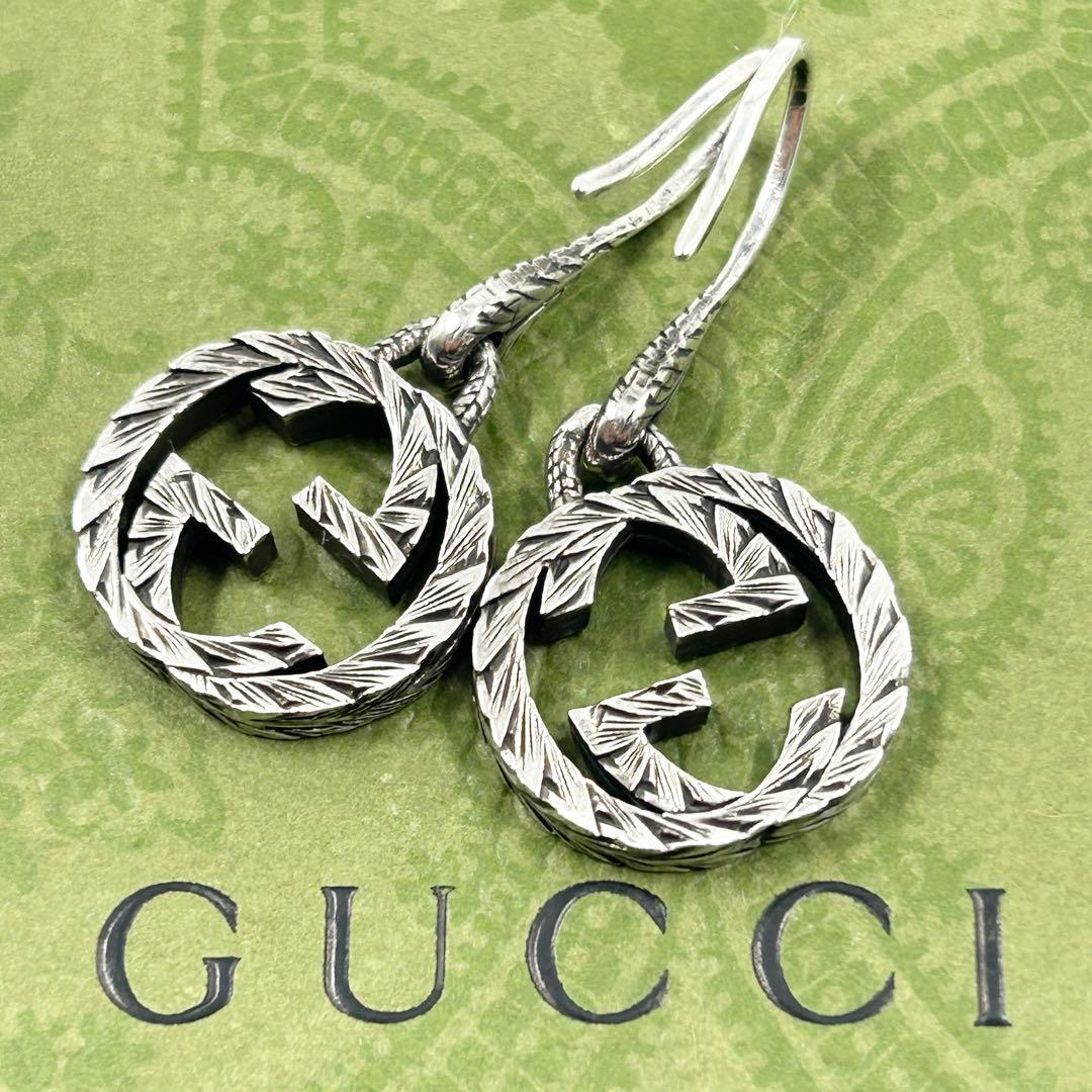 美品✨　グッチ　GUCCI ピアス　アラベスク　インターロッキング　G　燻　両耳