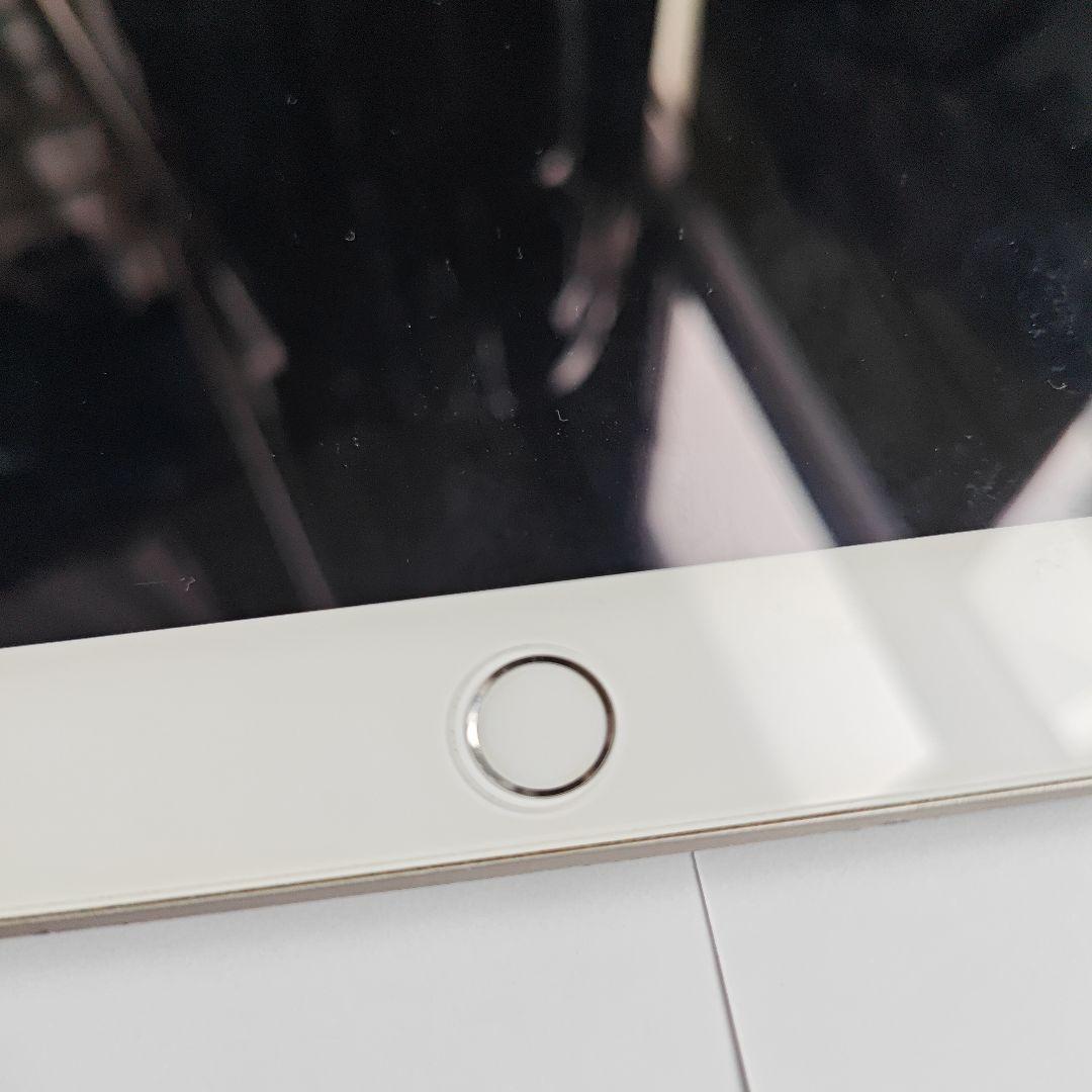 ホワイト iPad 標準サイズ 本体