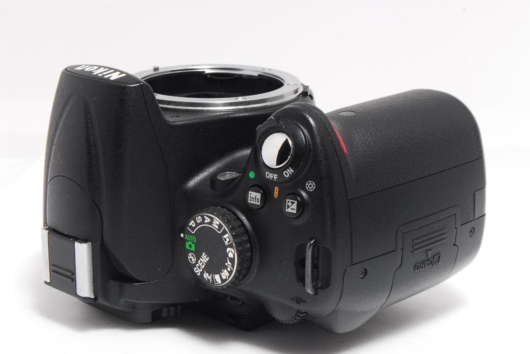 Nikon D5000 55-200mm望遠レンズセット 動作確認済