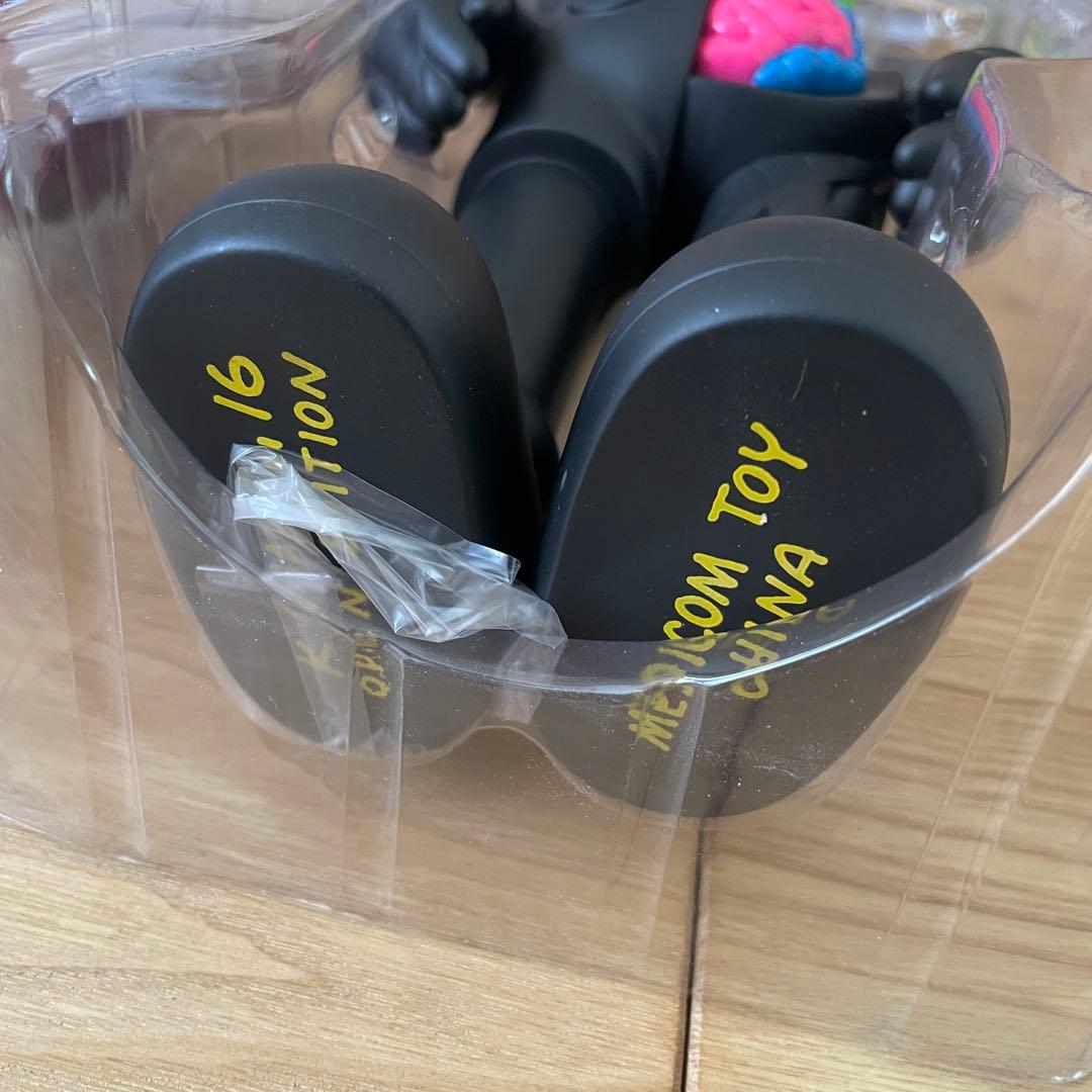 その他 KAWS Companion HOLIDAY open edition