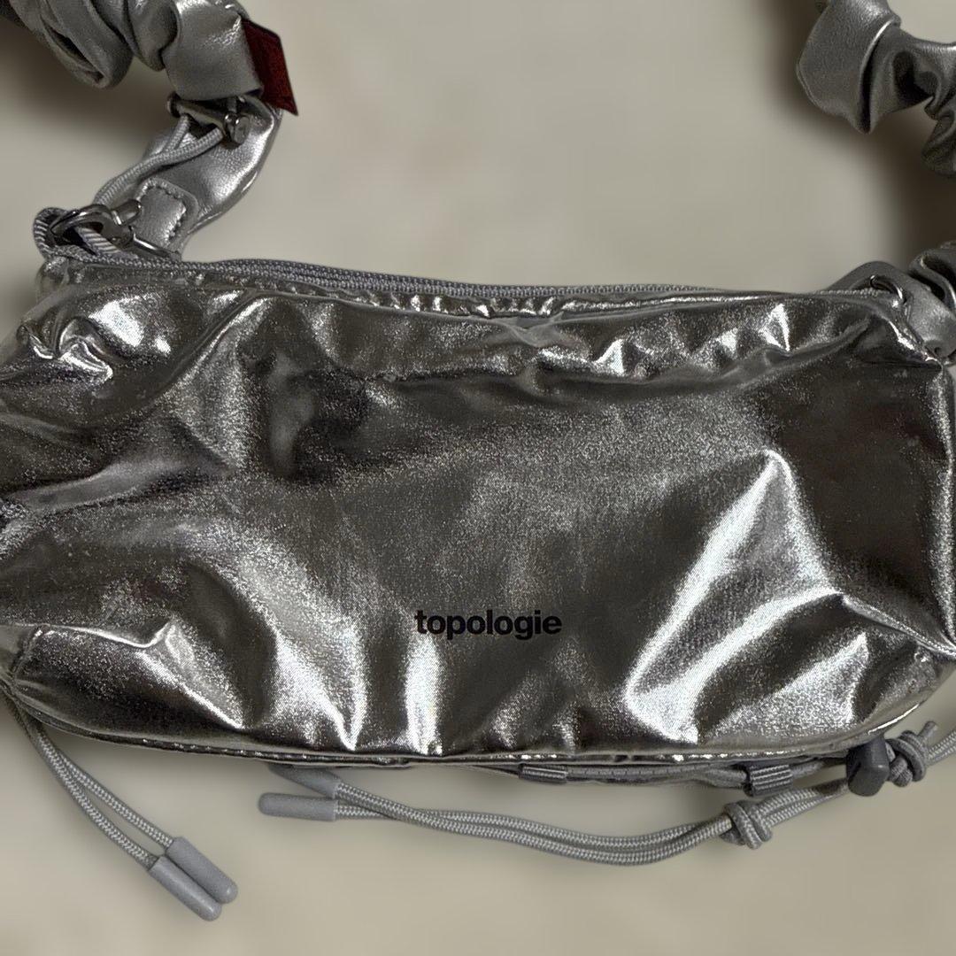 topologie トポロジー ボトルサコッシュ　バンジー シルバー