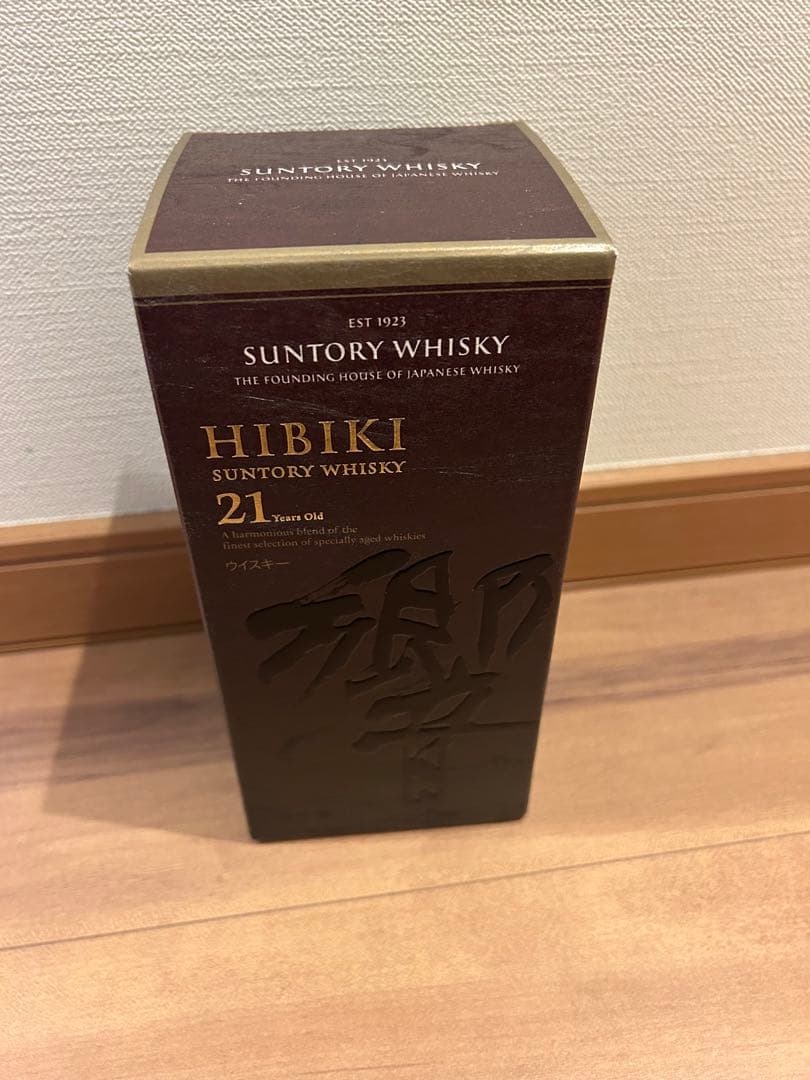 Hibiki 21年 ウイスキー 箱入り