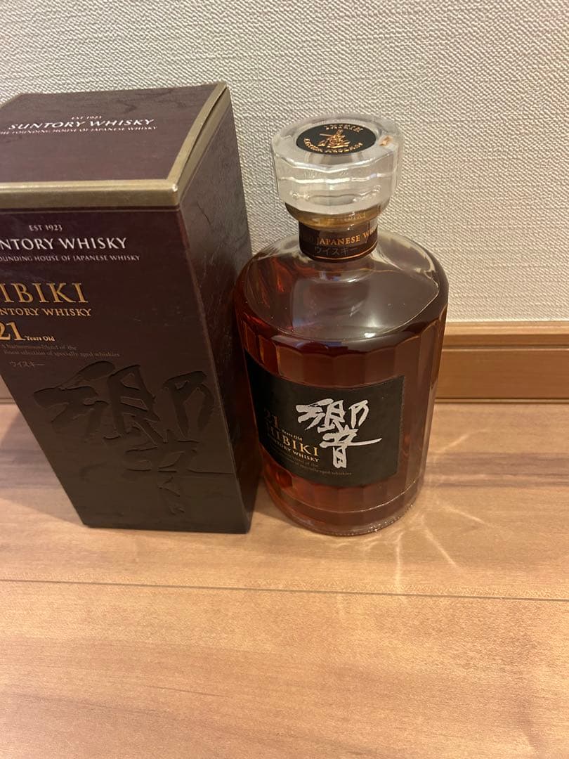 Hibiki 21年 ウイスキー 箱入り