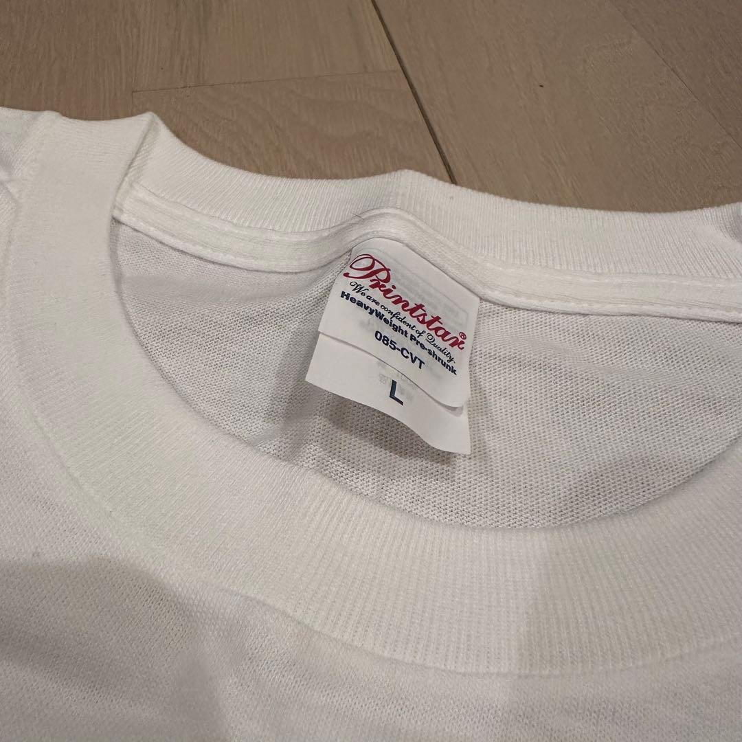 Chevon サイン入りTシャツetc