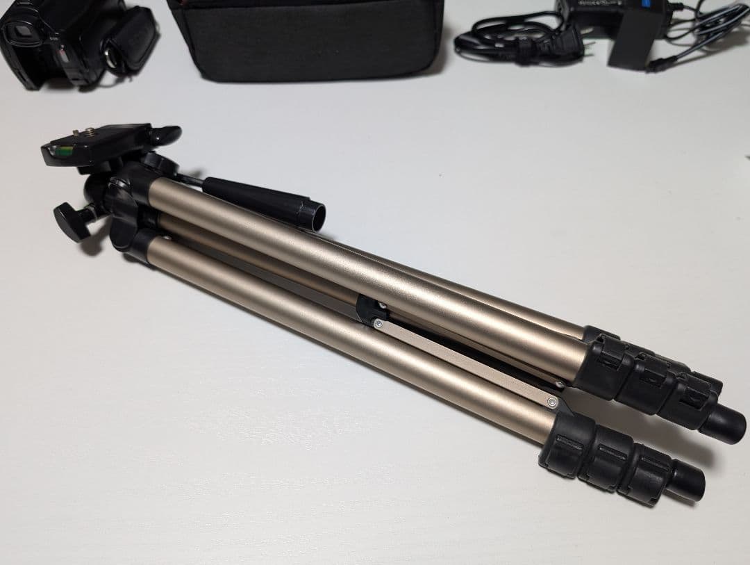 SONY AVCHDカムコーダーHXR-MC50J 2012年製 その他周辺機器