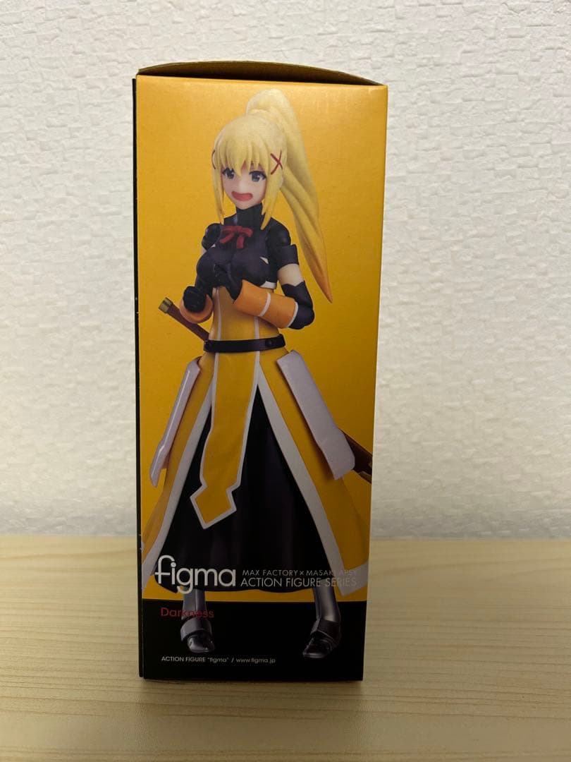 新品未開封 figma この素晴らしい世界に祝福を！紅伝説 ダクネス