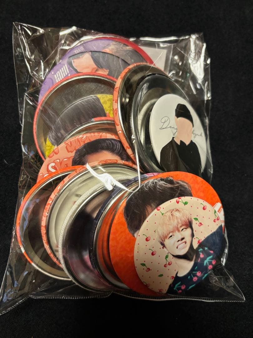 BIGBANG ビッグバングロゴ マイク型ライトとバッジセット