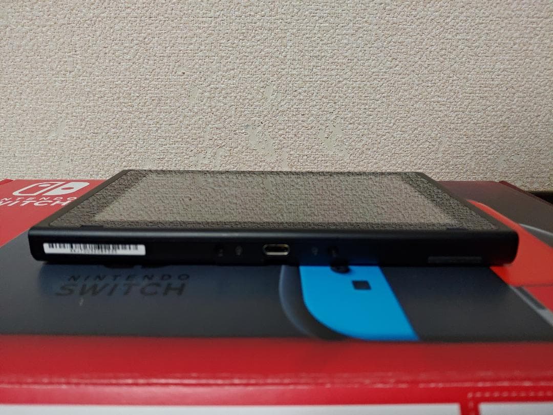 任天堂 スイッチ ネオンブルー＆レッド バッテリー強化版 2020y