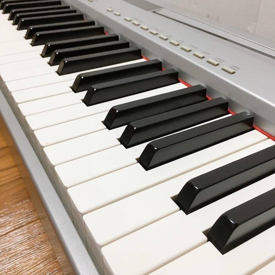 ヤマハ YAMAHA P-95 電子ピアノ 88鍵盤 シルバー 2011年製