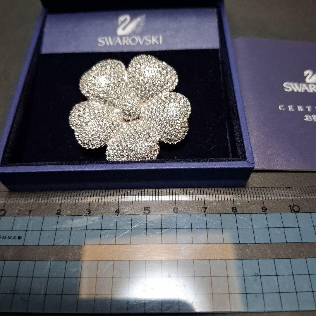 SWAROVSKI シルバーフラワー、カメリアブローチ 106-2674