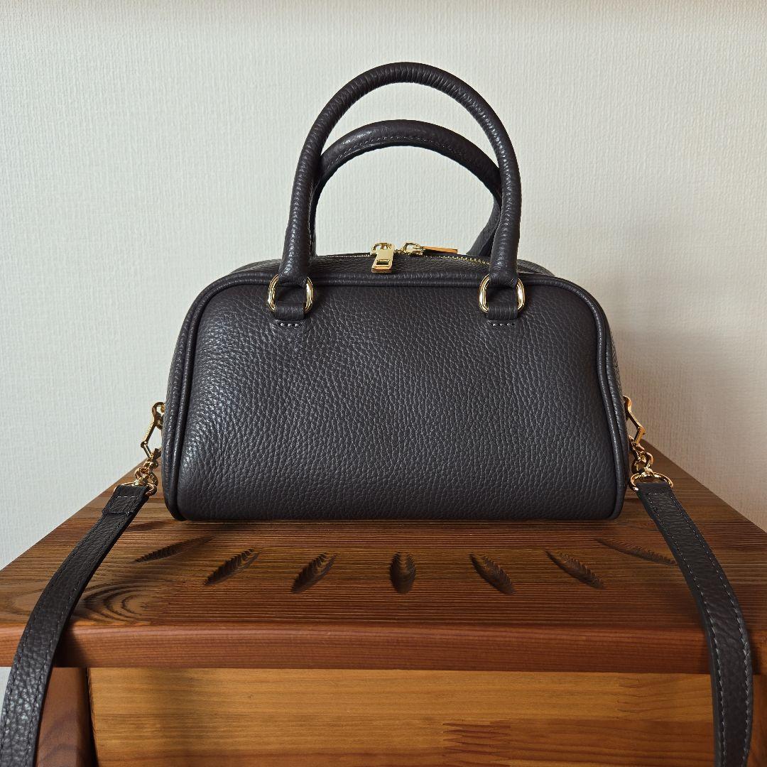 CHRISTIAN VILLA ダークグレー ショルダーバッグ